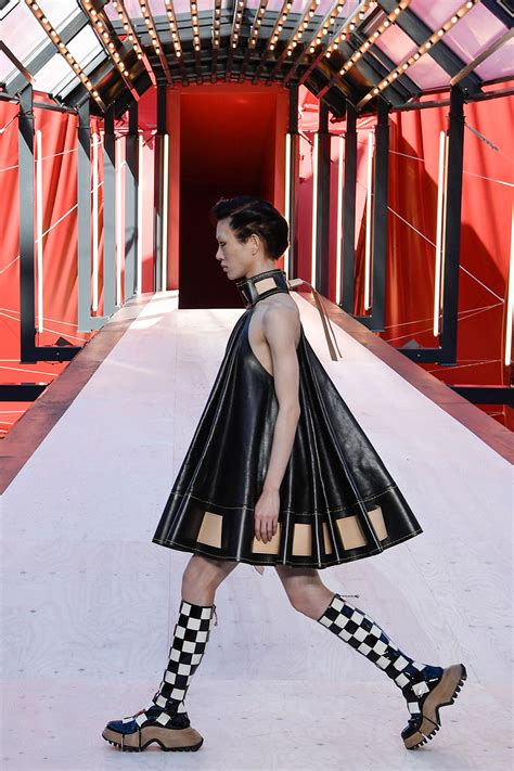 impression louis vuitton|Louis Vuitton Spring 2025 Fashion Show Review .